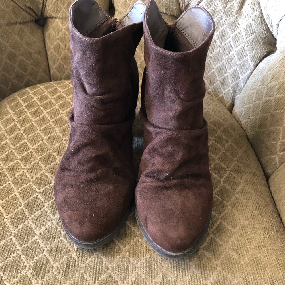 Wild Diva Love size 7 1/2